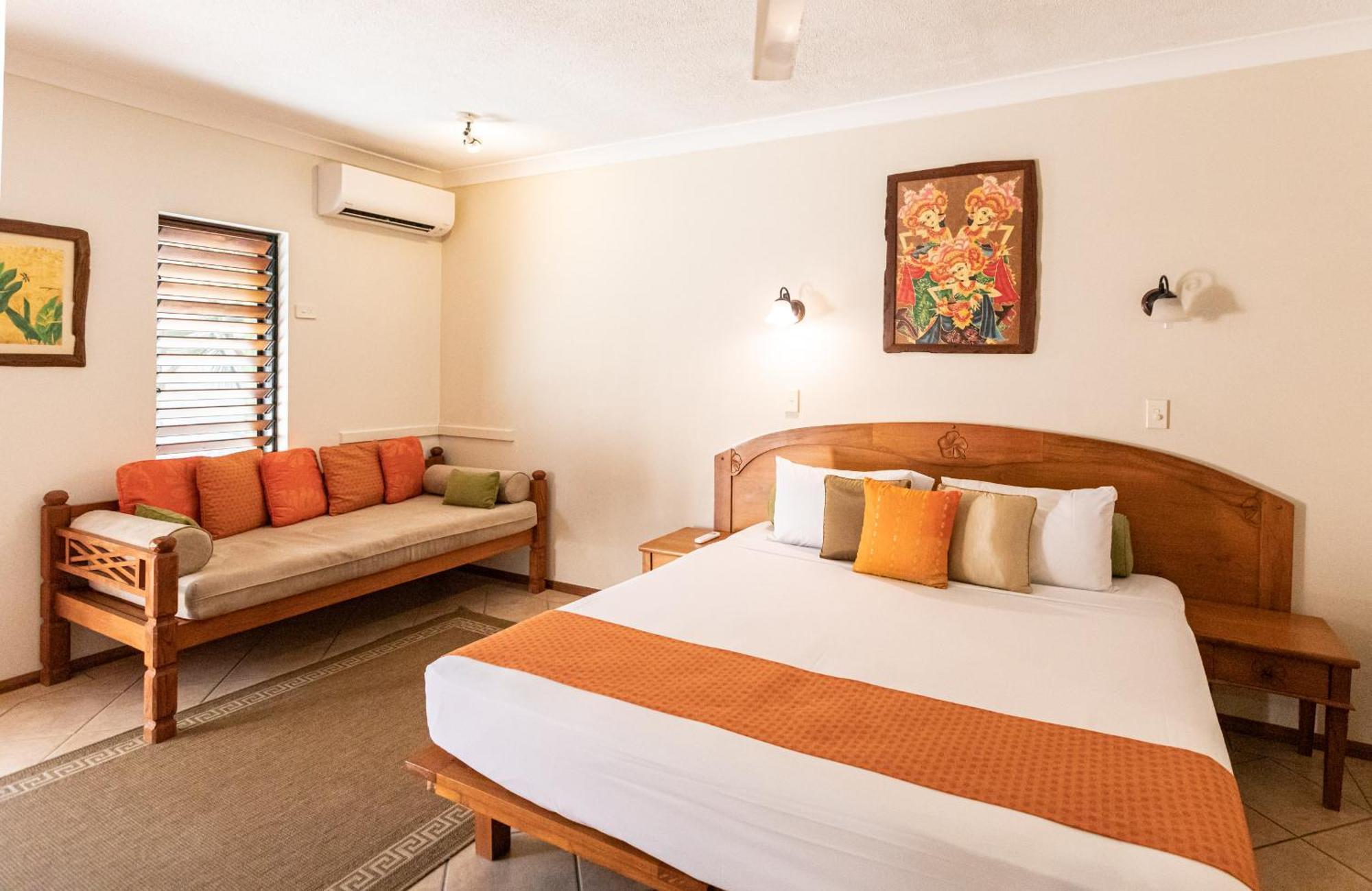 Hibiscus Resort & Spa - Official Onsite Reception & Check In Port Douglas Exterior photo