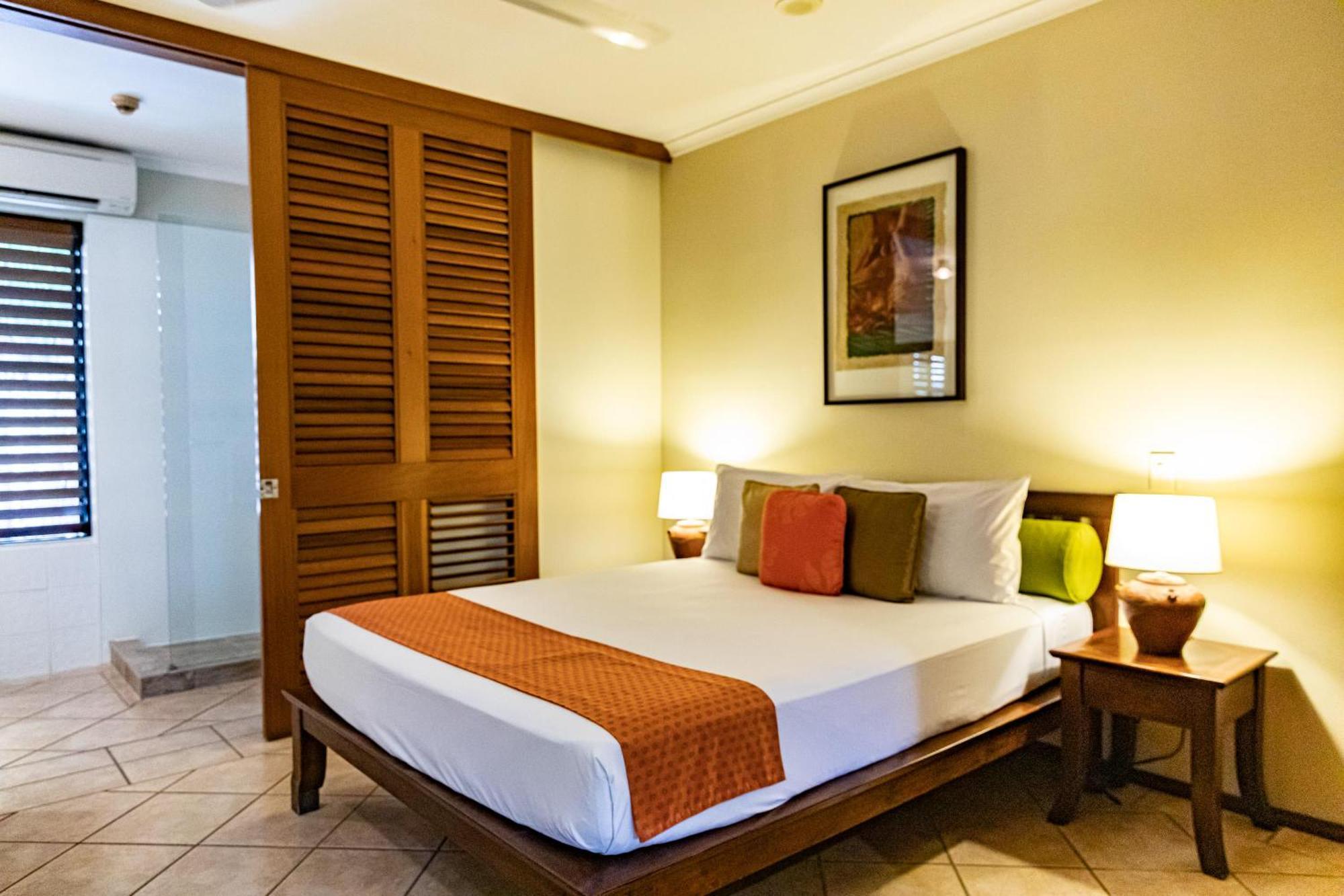 Hibiscus Resort & Spa - Official Onsite Reception & Check In Port Douglas Exterior photo